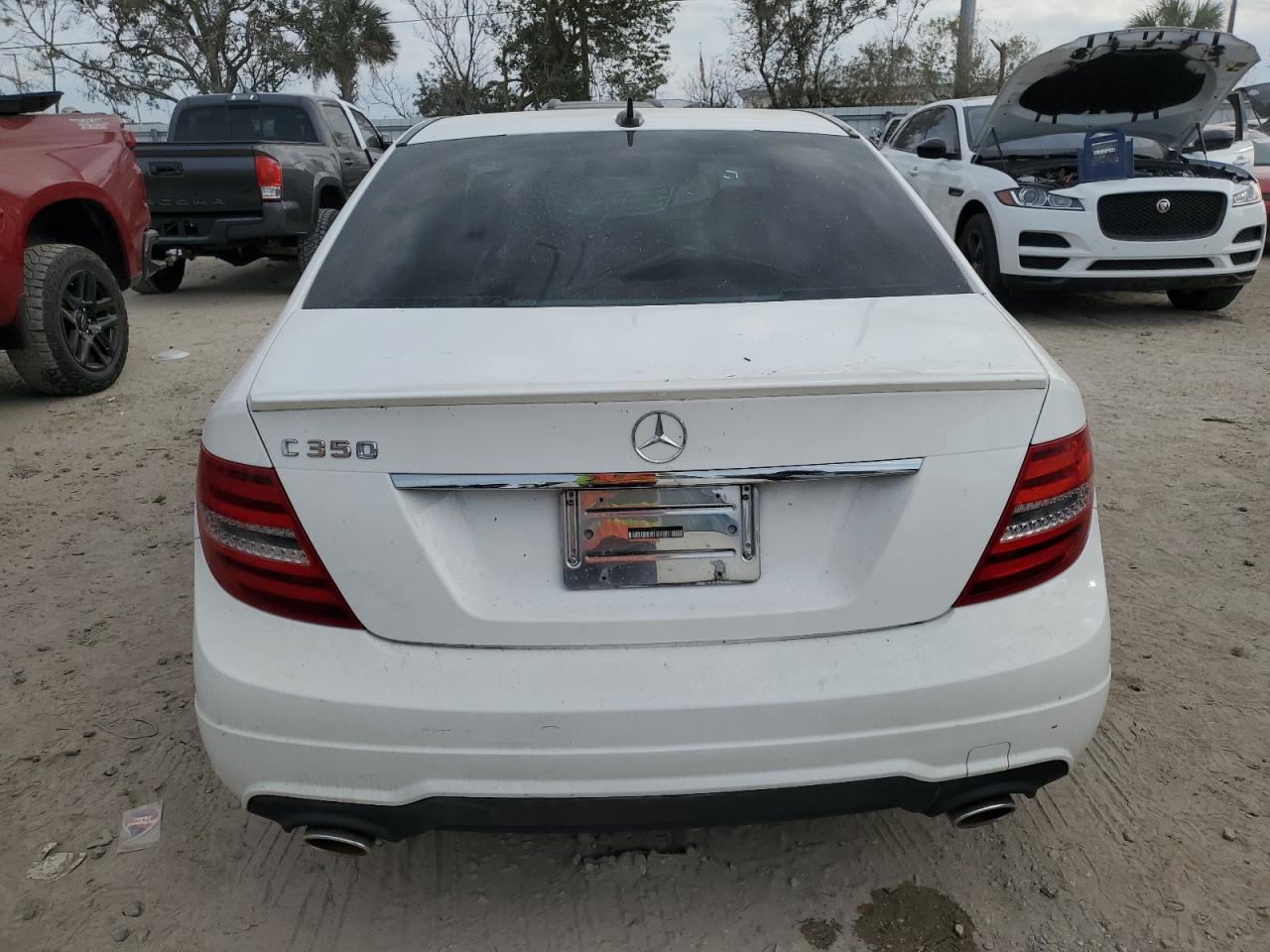 2013 Mercedes-Benz C 350 VIN: WDDGF5HB1DR300170 Lot: 75082104