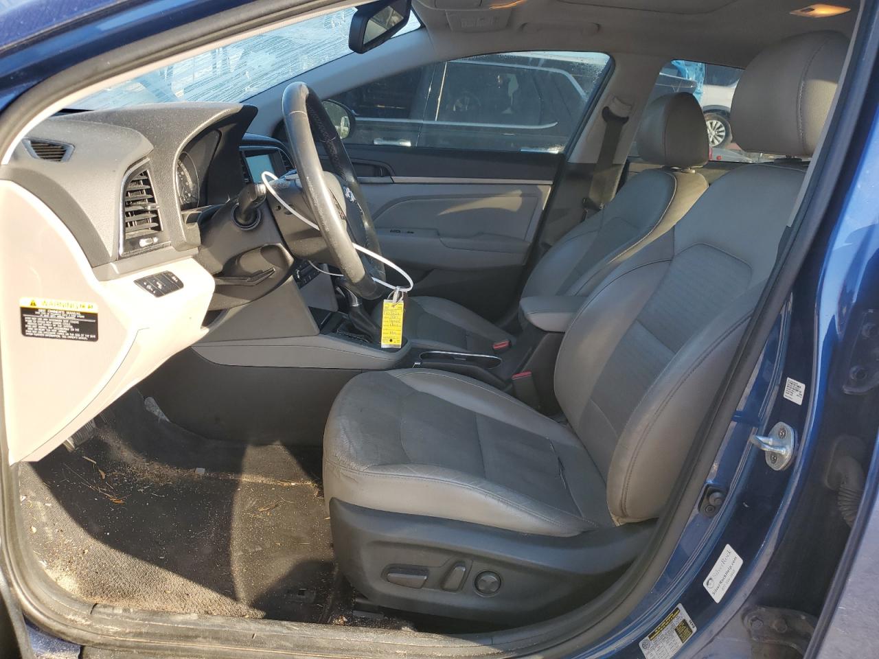 2017 Hyundai Elantra - Image 7