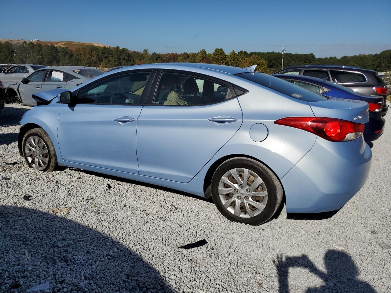 2013 Hyundai Elantra - Image 2