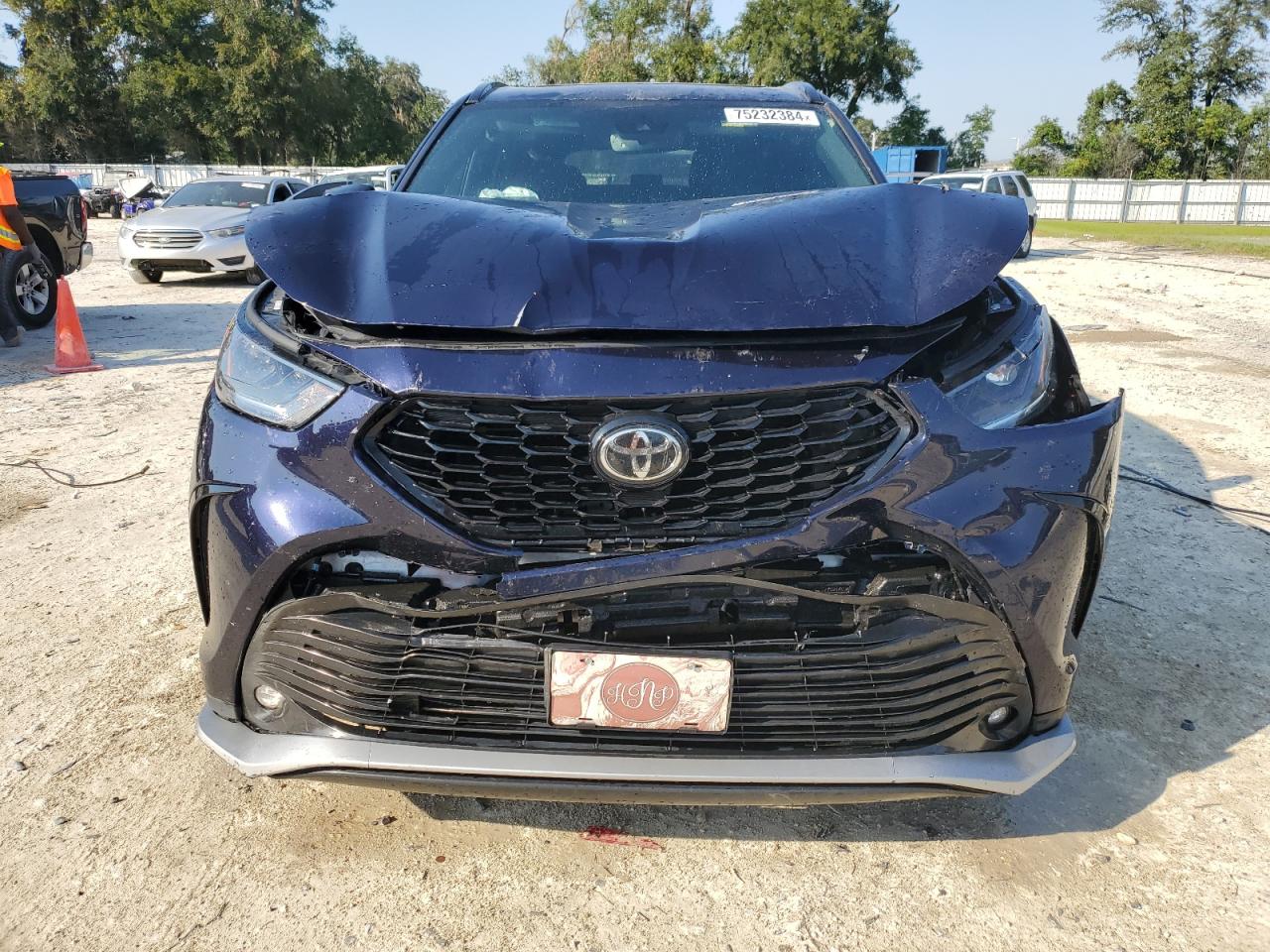 2021 Toyota Highlander - Image 5