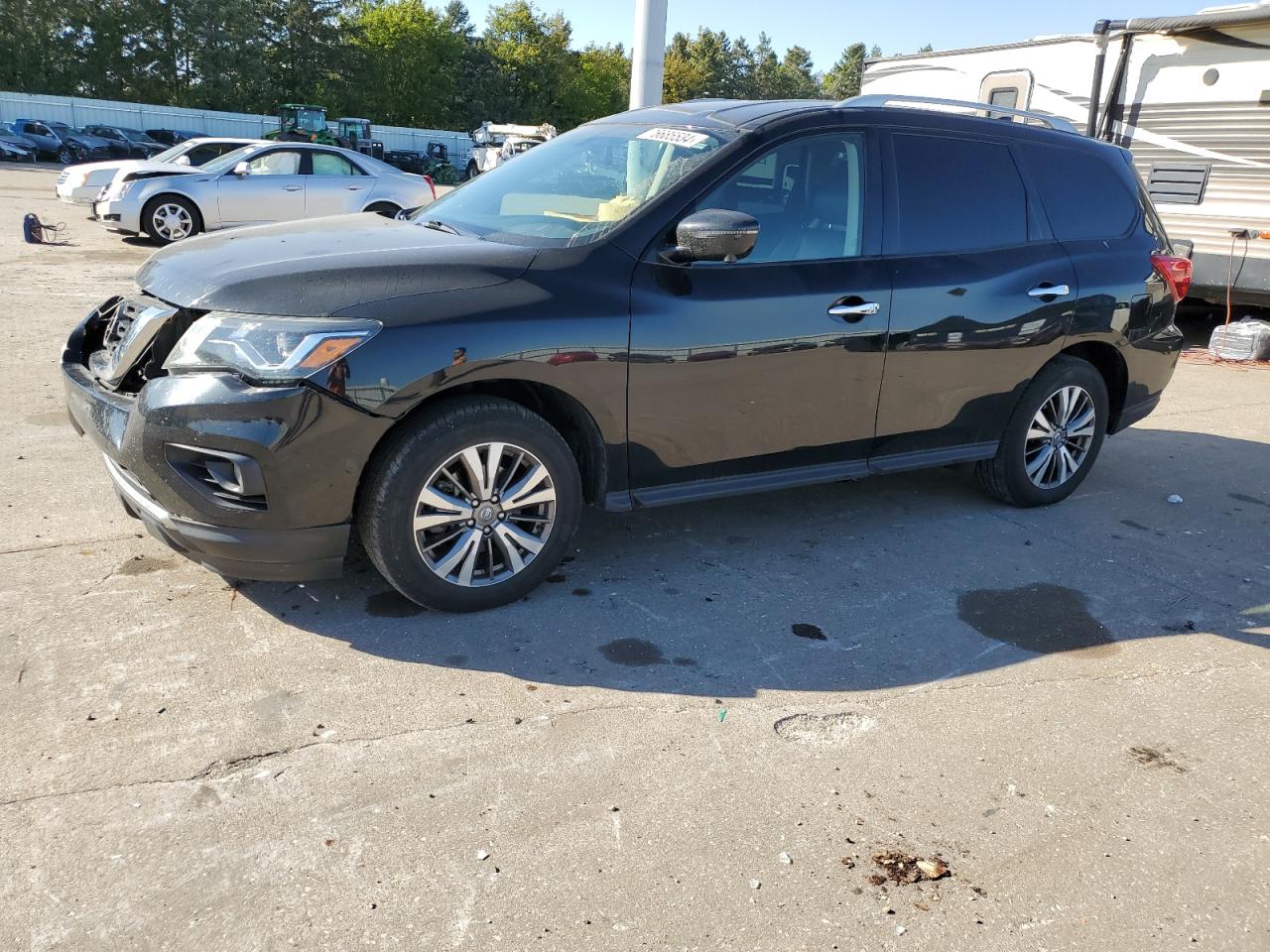 2019 Nissan Pathfinder - Image 1