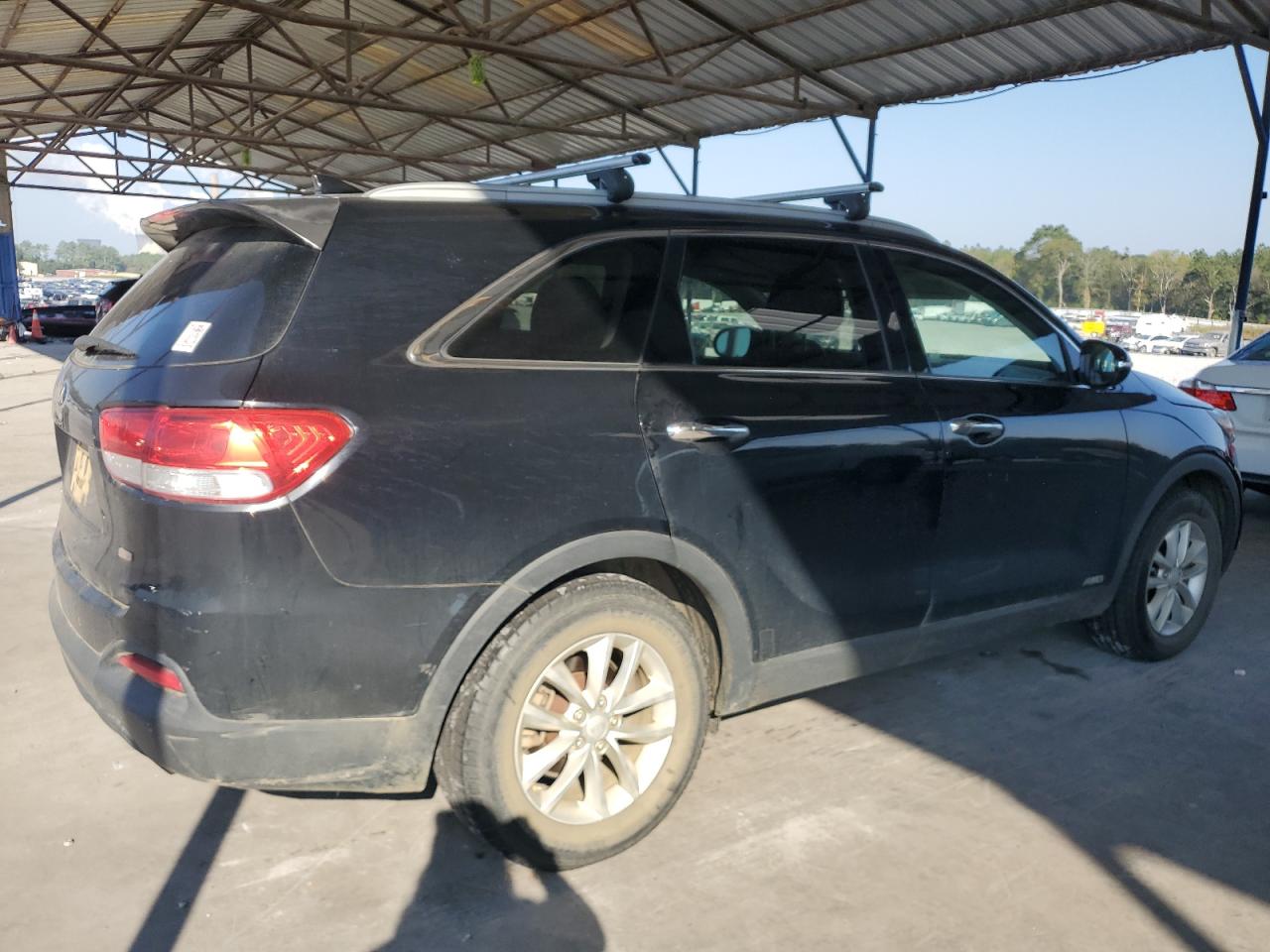 2016 Kia Sorento - Image 3