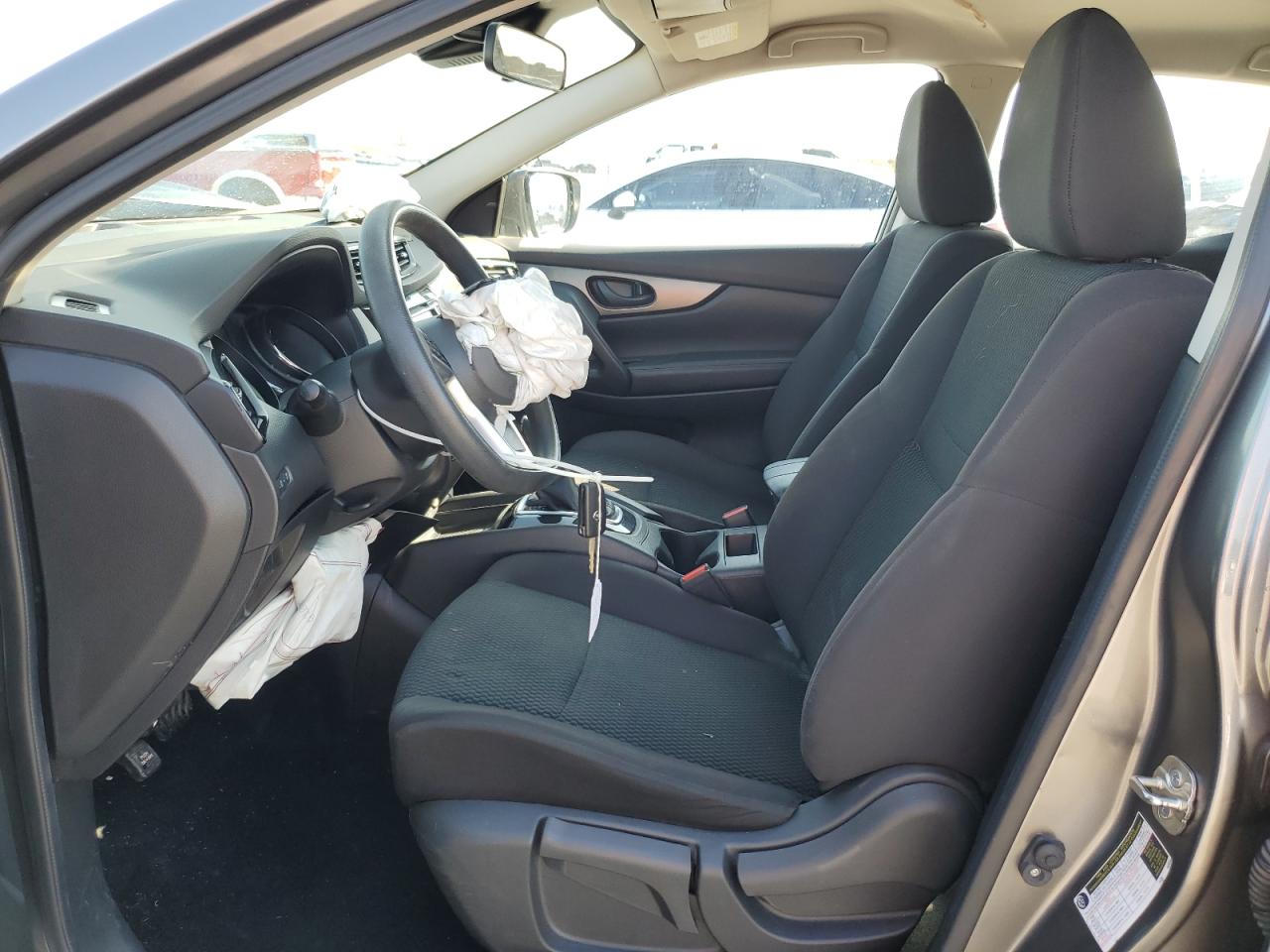 2020 Nissan Rogue - Image 7