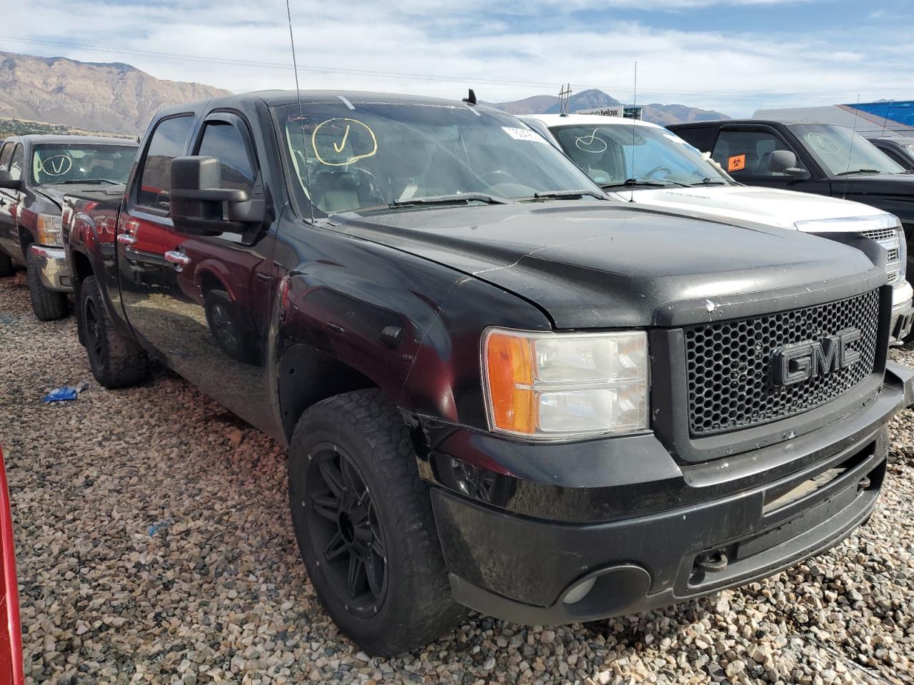 2011 GMC Sierra - Image 4