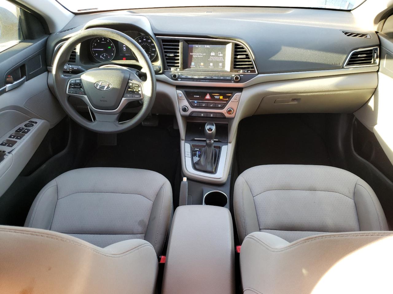 2018 Hyundai Elantra - Image 8