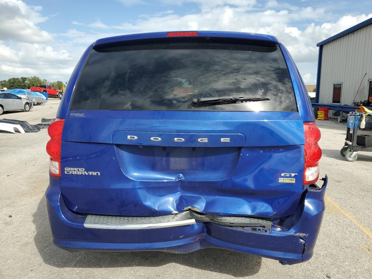 2019 Dodge Caravan - Image 6