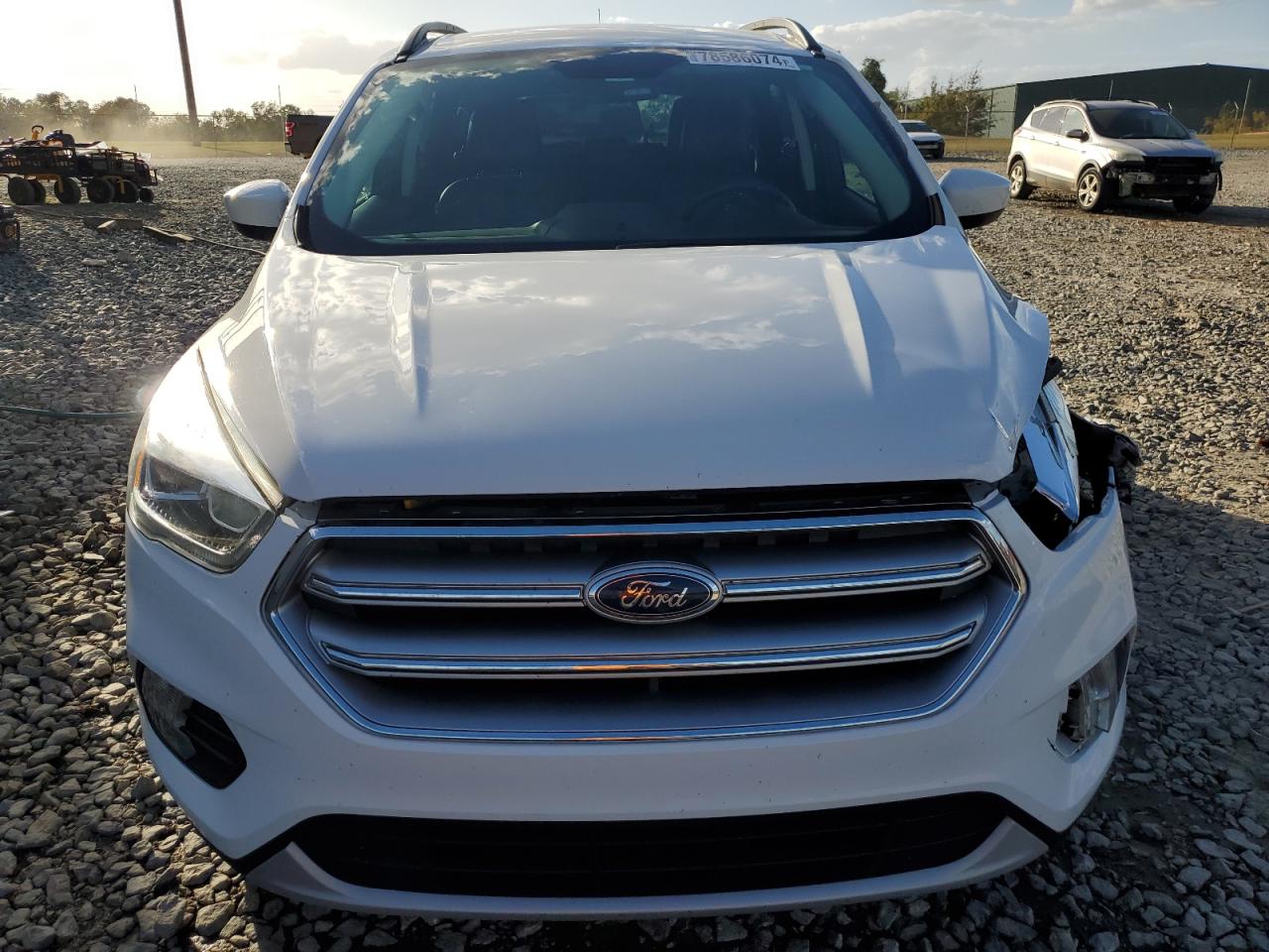 2017 Ford Escape - Image 5