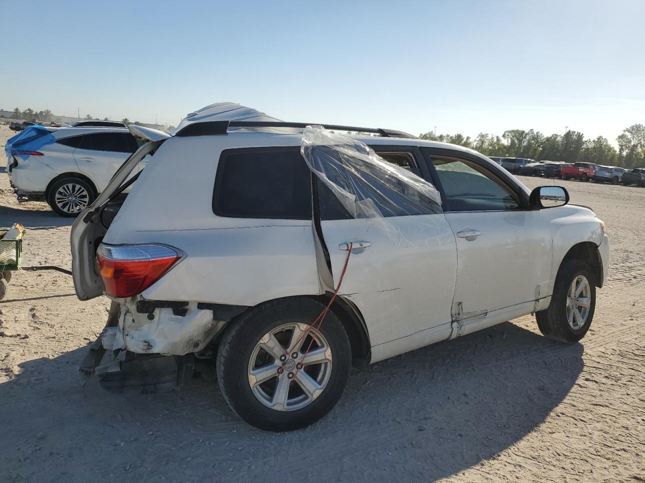 2010 Toyota Highlander - Image 3