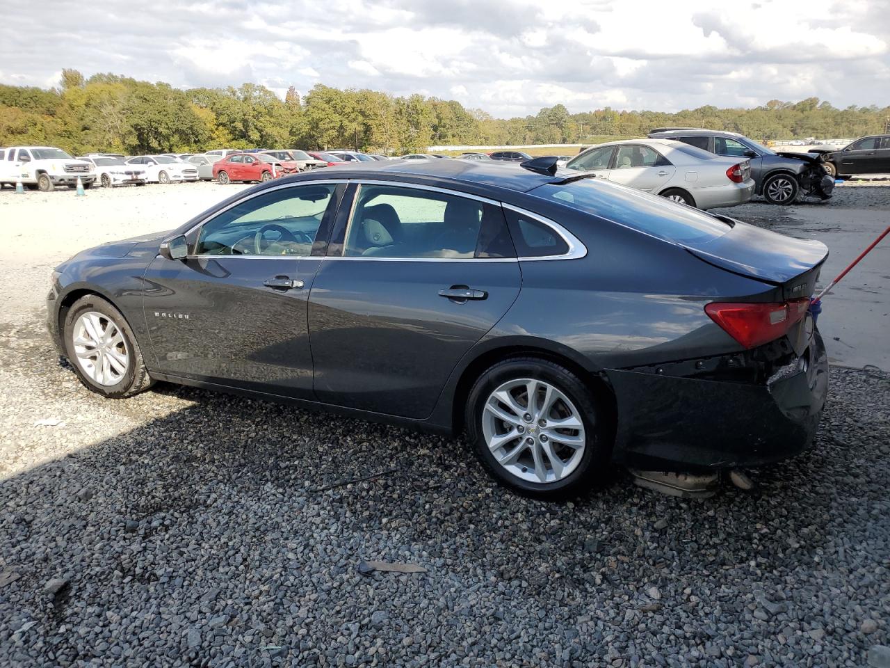 VIN 1G1ZE5ST3HF165572 2017 CHEVROLET MALIBU no.2