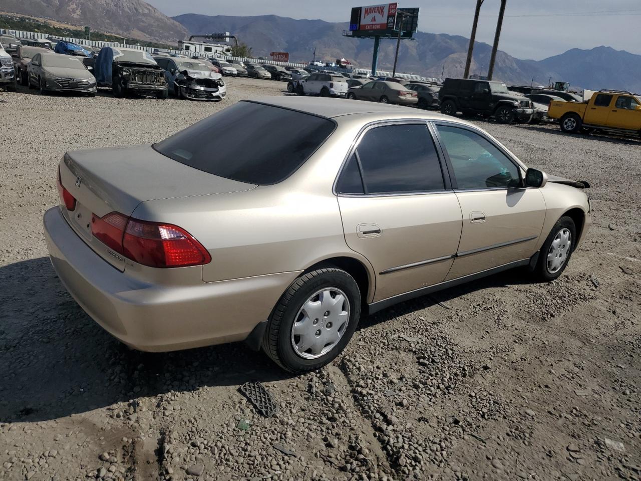 2000 Honda Accord Lx VIN: JHMCG5645YC017031 Lot: 75060654