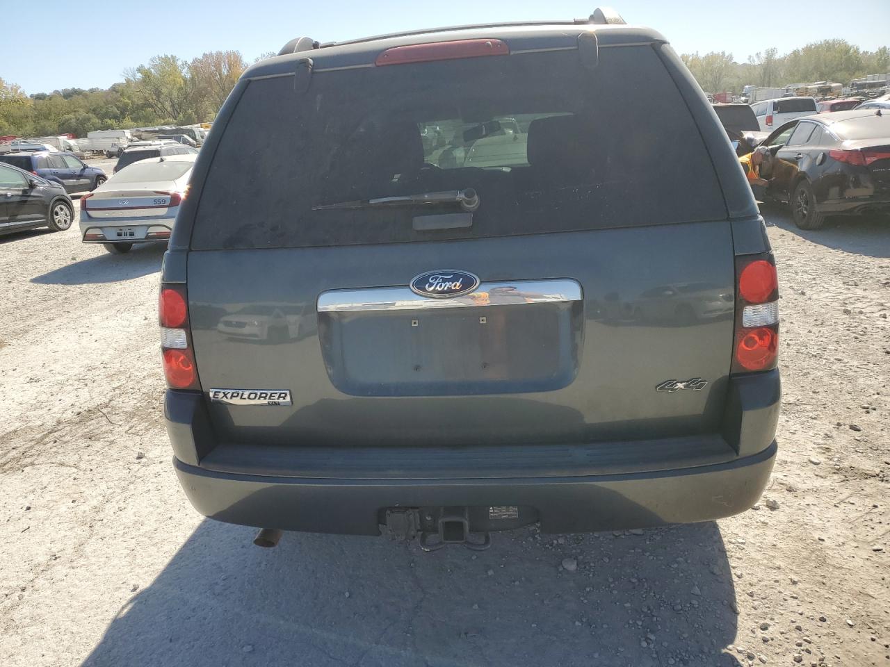 2010 Ford Explorer - Image 6
