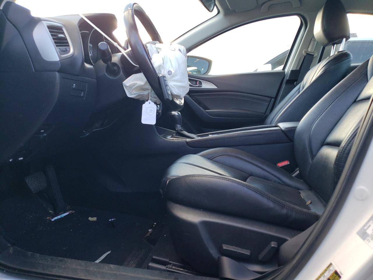 2018 Mazda 3 - Image 7