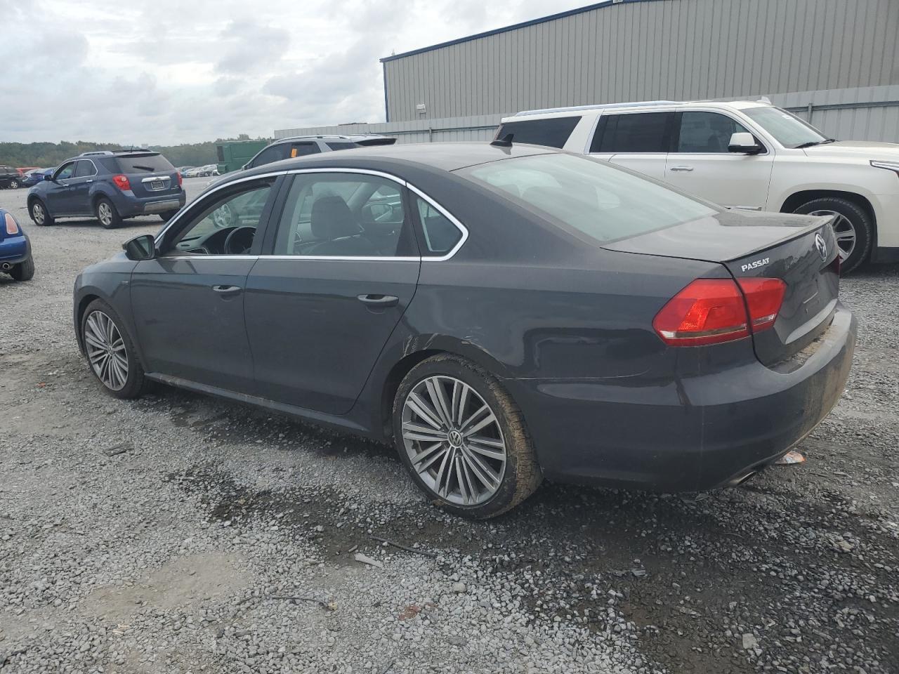 VIN 1VWBT7A32FC052106 2015 VOLKSWAGEN PASSAT no.2