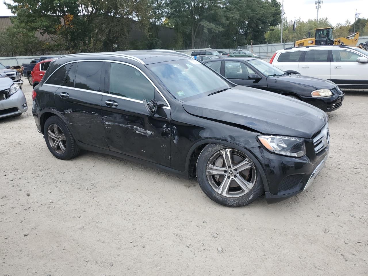 VIN WDC0G4KBXKF560796 2019 MERCEDES-BENZ GLC-CLASS no.4