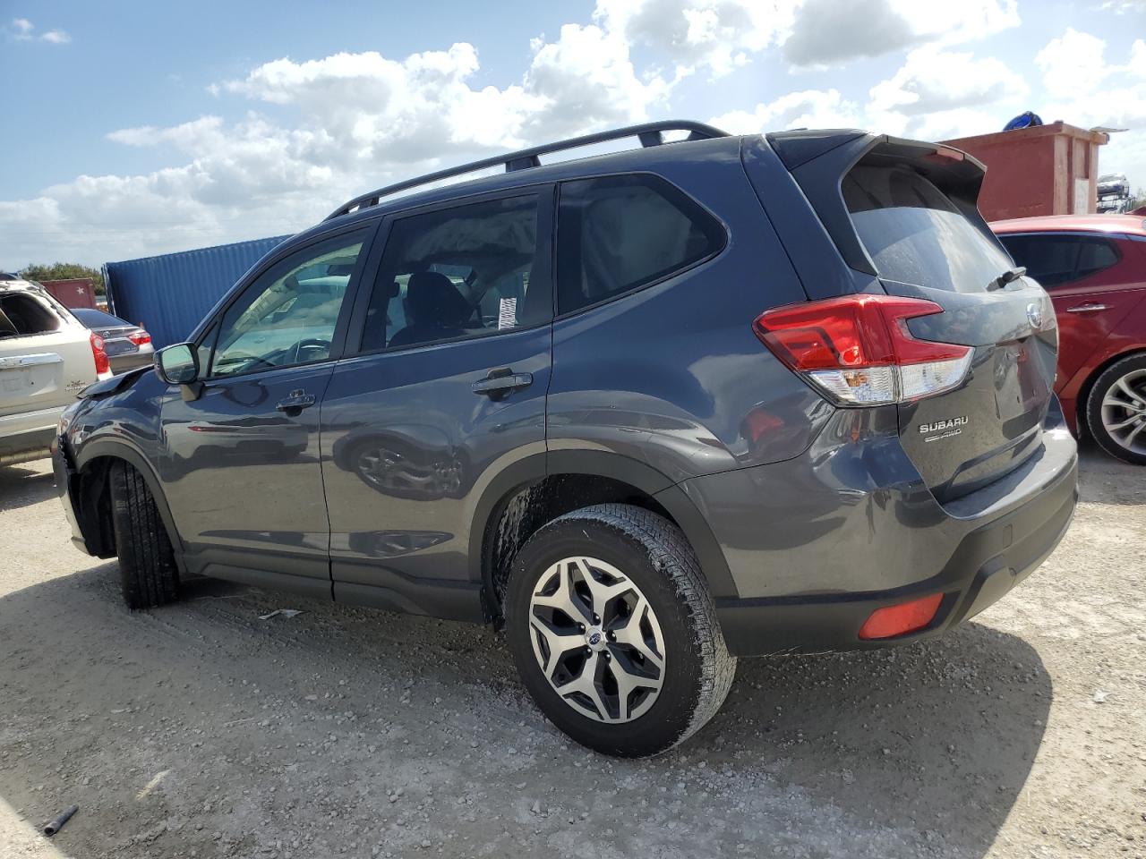 2024 Subaru Forester - Image 2