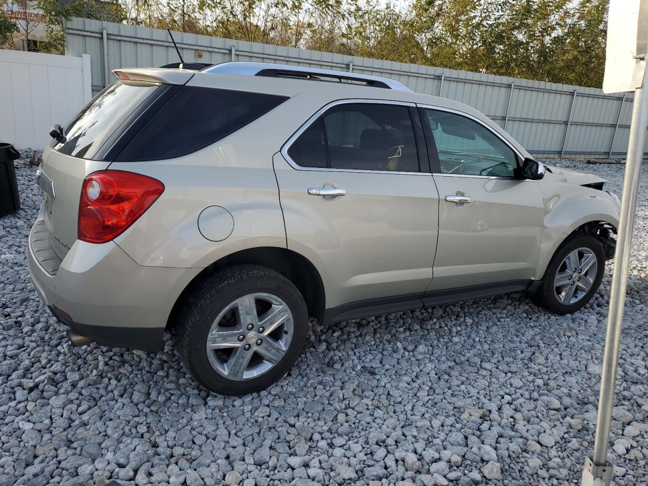 2015 Chevrolet Equinox - Image 3