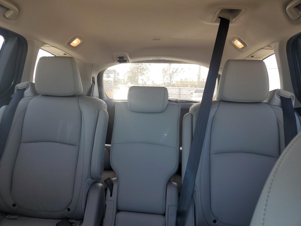 2024 Honda Odyssey - Image 10