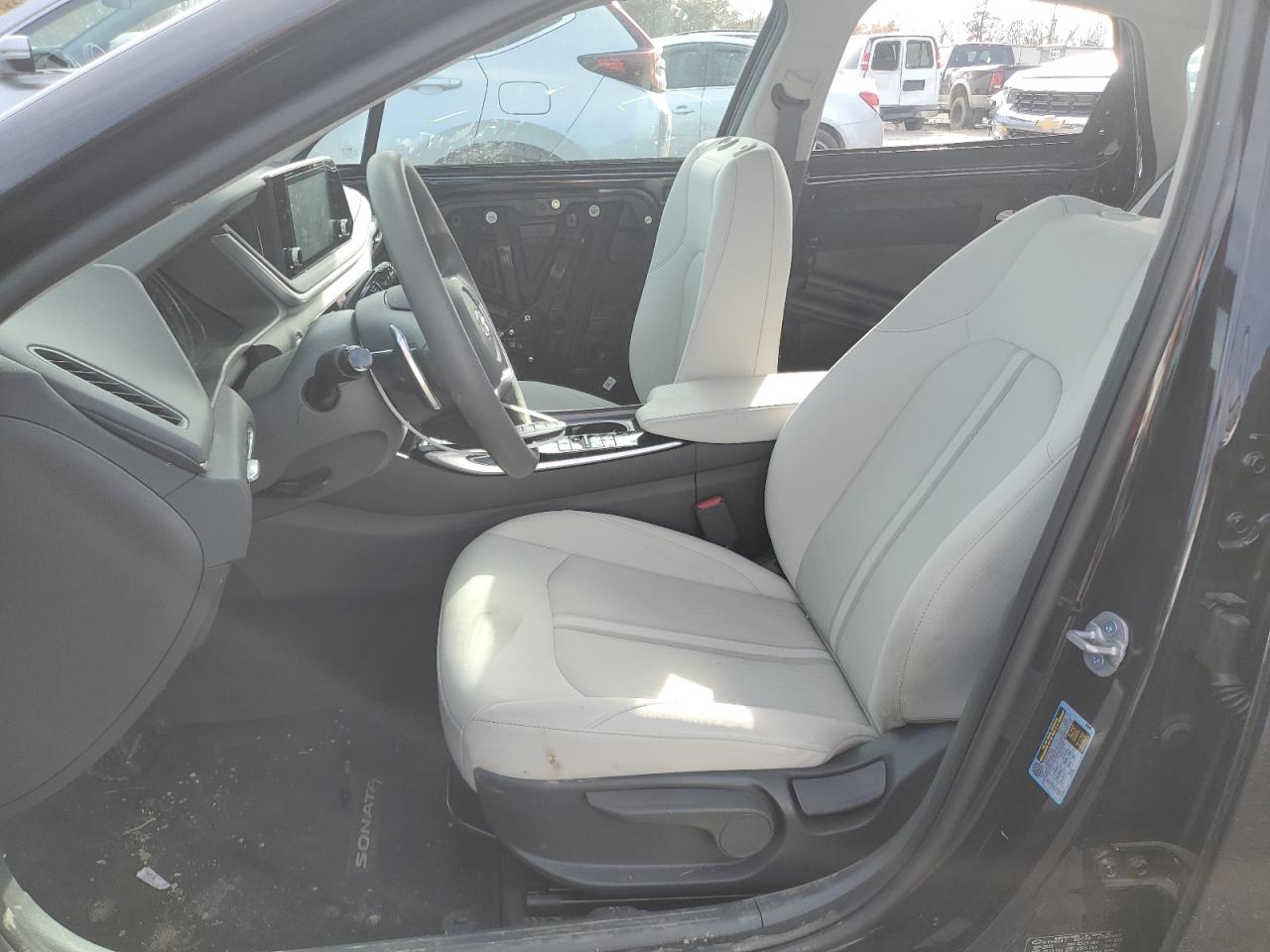 2023 Hyundai Sonata - Image 7