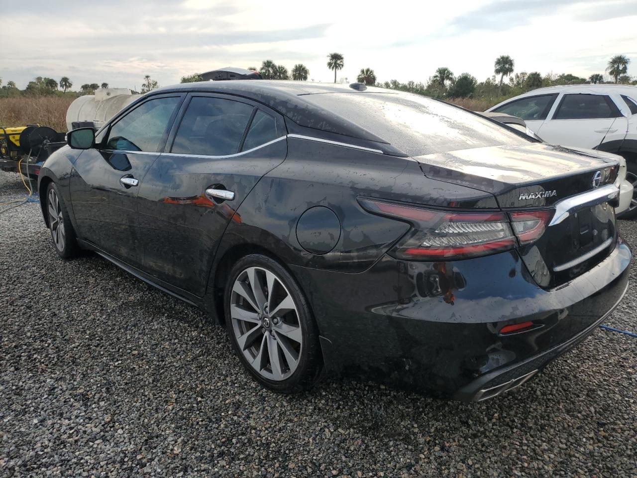 2020 Nissan Maxima - Image 2