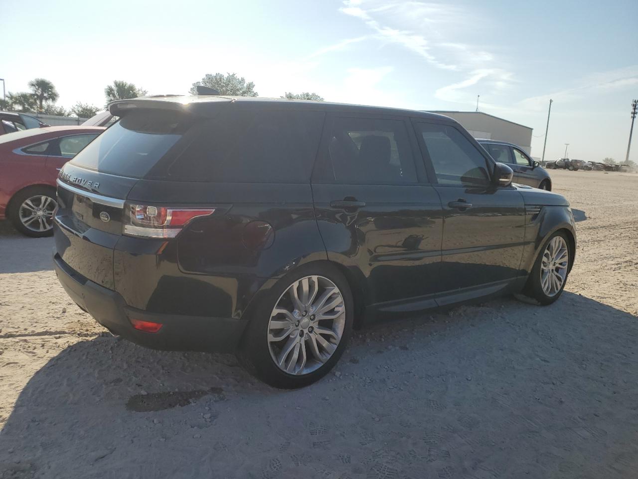 2017 Land Rover Range Rover - Image 3