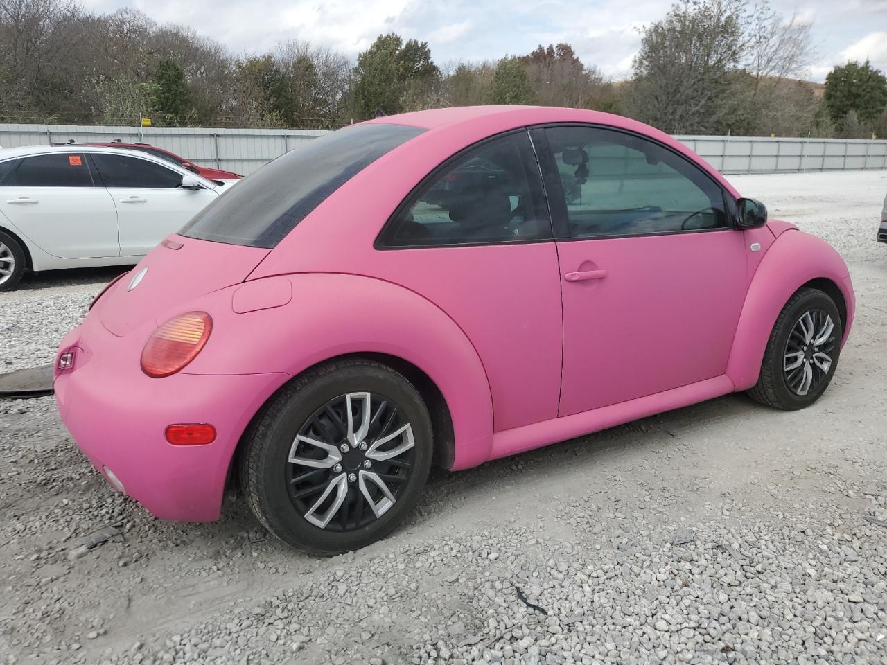 2003 Volkswagen Beetle - Image 3