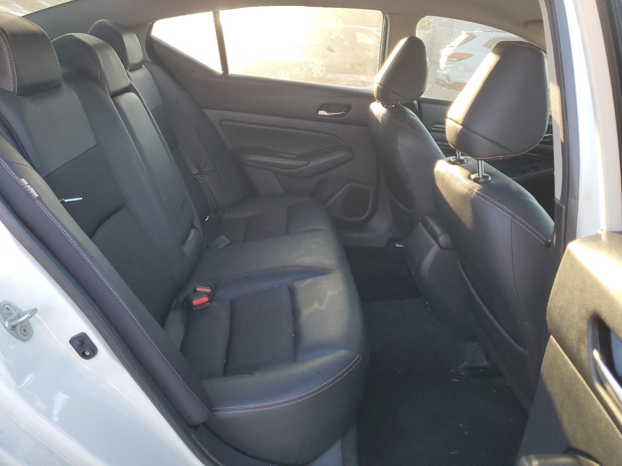 2020 Nissan Altima - Image 10