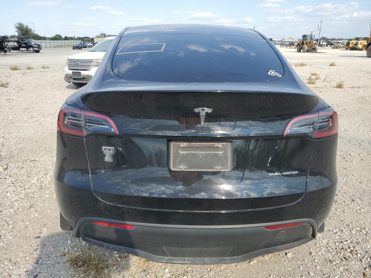 7SAYGDEE6PA169185 2023 Tesla Model Y