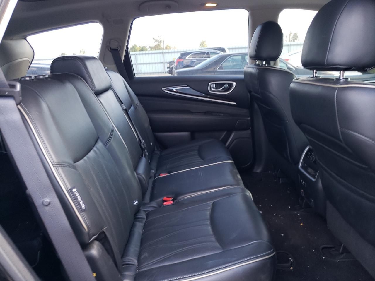 2019 Infiniti QX60 - Image 11
