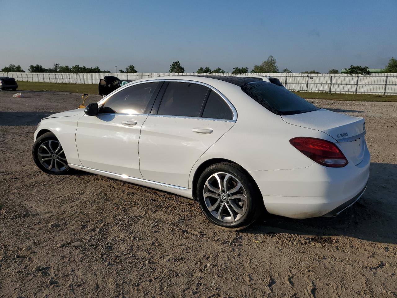 VIN 55SWF4JB8GU149766 2016 MERCEDES-BENZ C-CLASS no.2