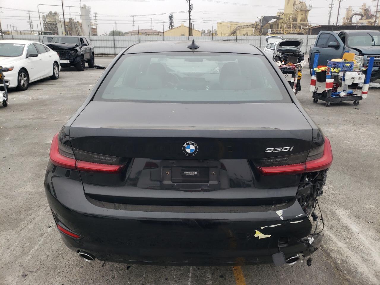 3MW5R1J02M8B94393 2021 BMW 330I