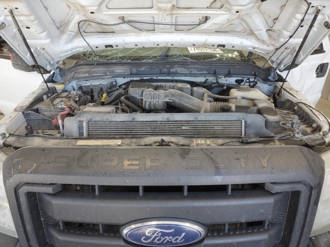 2014 Ford F250 - Image 13