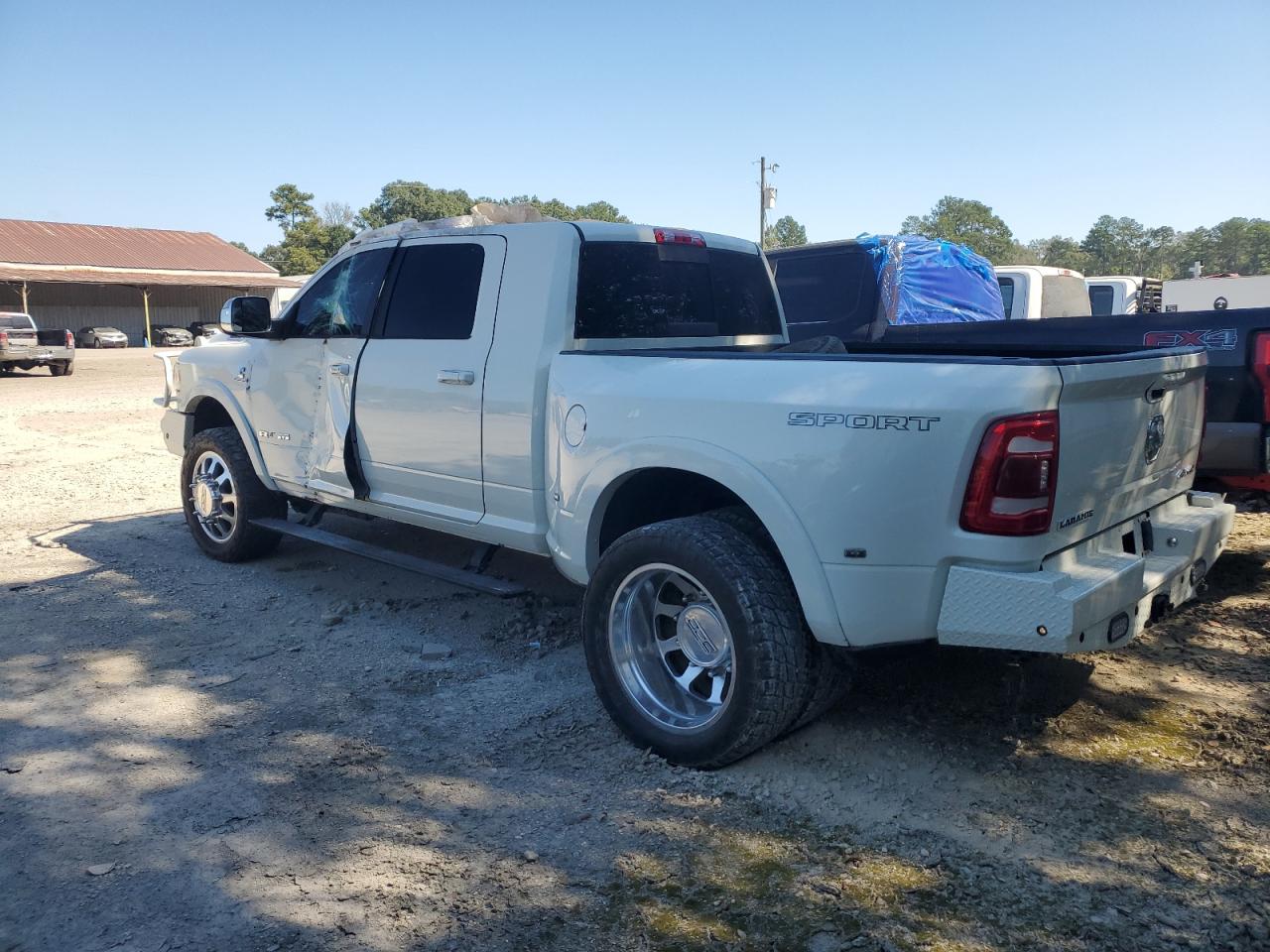 2019 RAM 3500 - Image 2
