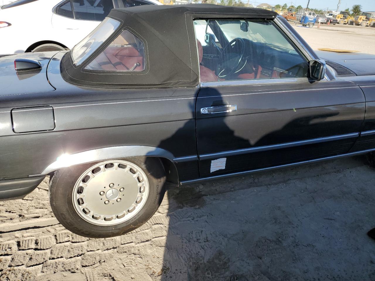 1987 Mercedes-Benz 560 Sl VIN: WDBBA48D9HA060044 Lot: 76965694