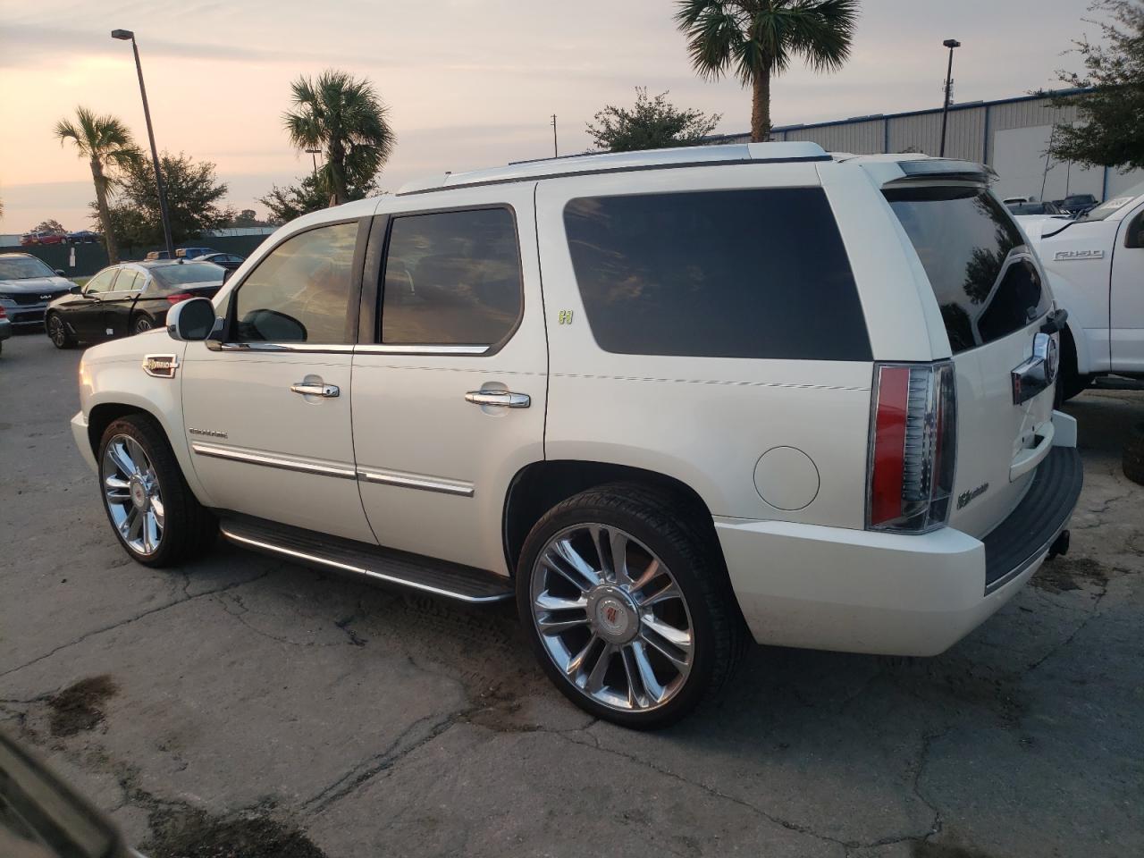 1GYS4EEJ3DR120768 2013 Cadillac Escalade Hybrid