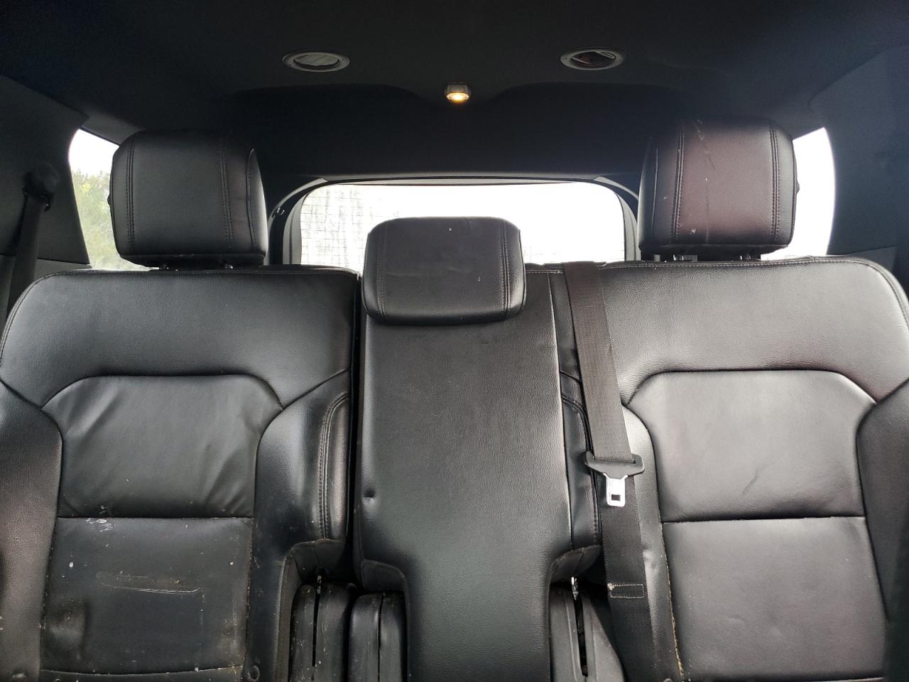 2016 Ford Explorer - Image 10