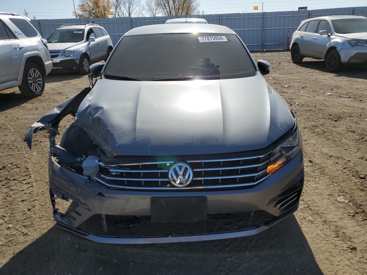 2017 Volkswagen Passat - Image 5
