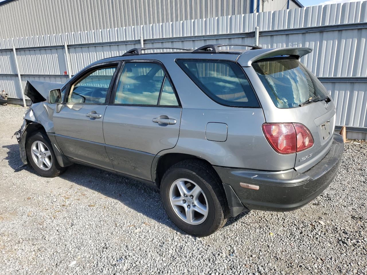 2000 Lexus RX - Image 2