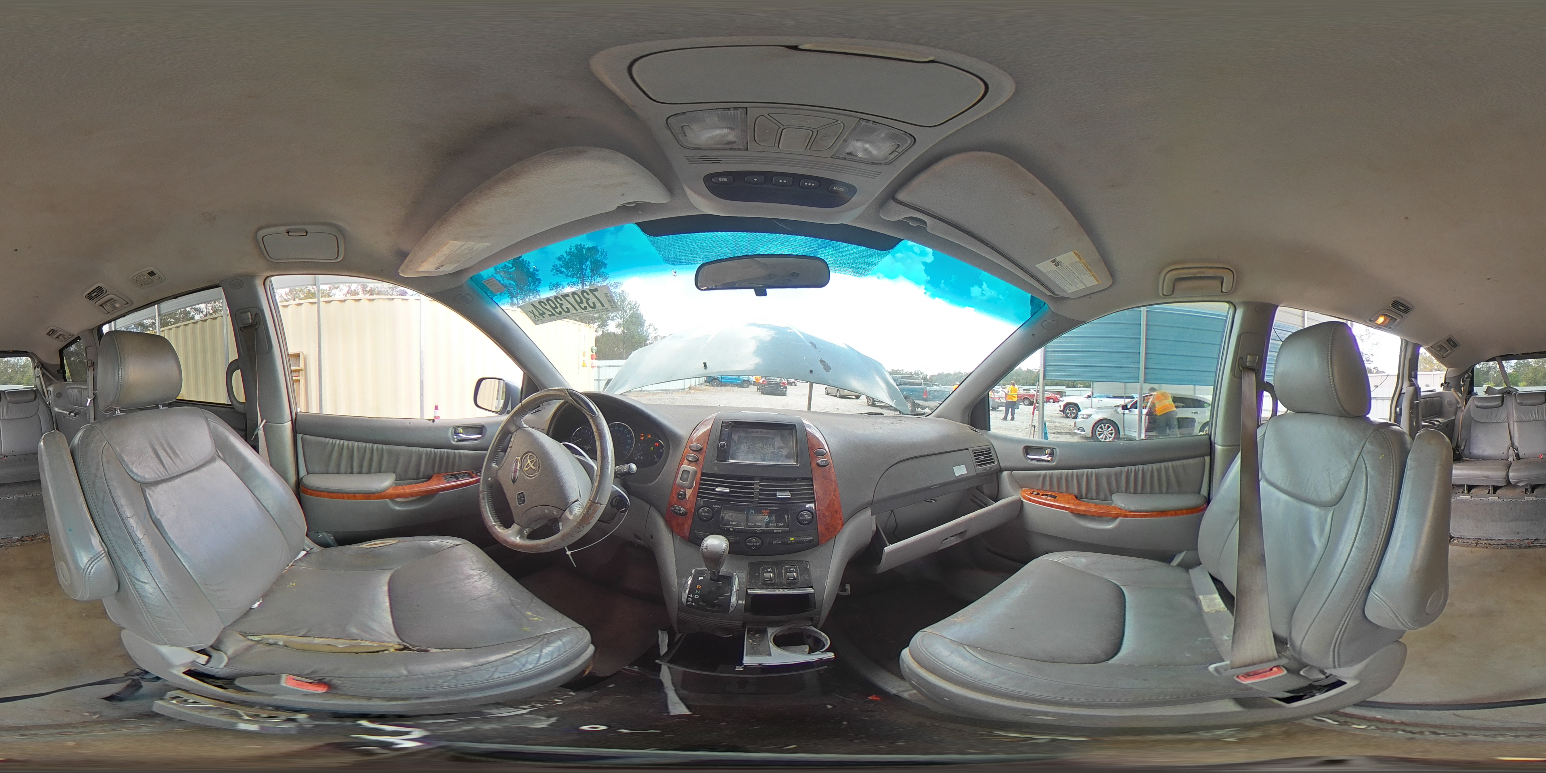 2009 Toyota Sienna - Image 14