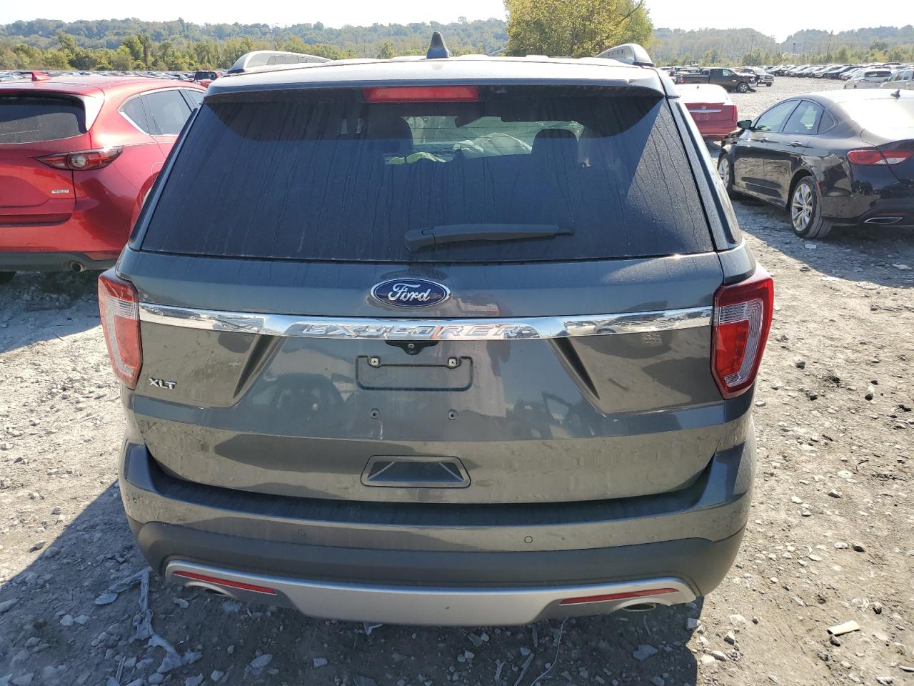 1FM5K7D8XHGB52665 2017 Ford Explorer Xlt