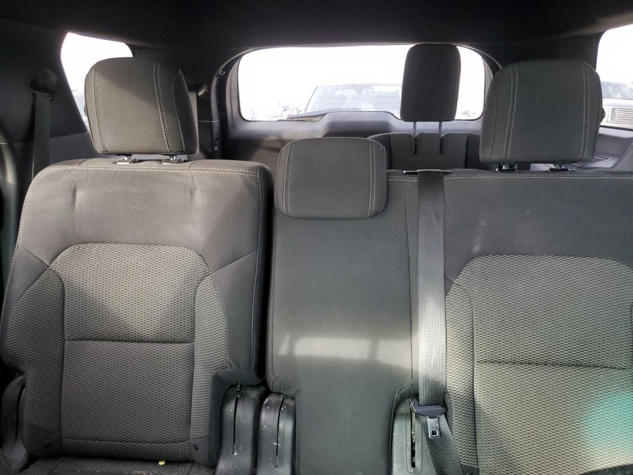2017 Ford Explorer - Image 10