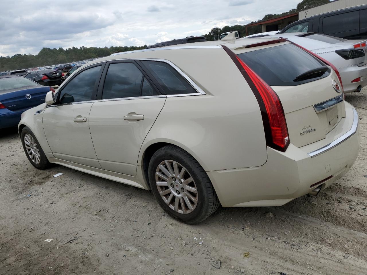 2010 Cadillac CTS - Image 2