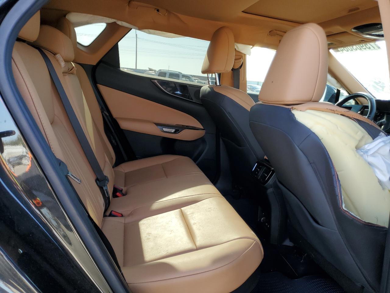2022 Lexus NX - Image 11