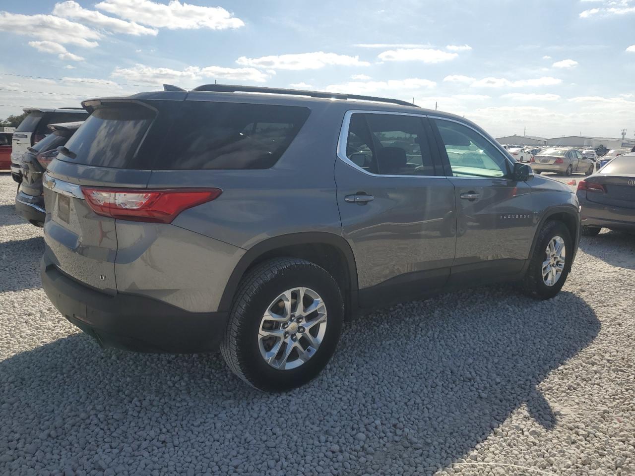 2019 Chevrolet Traverse - Image 3