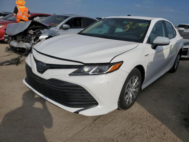  TOYOTA CAMRY 2019 Белы