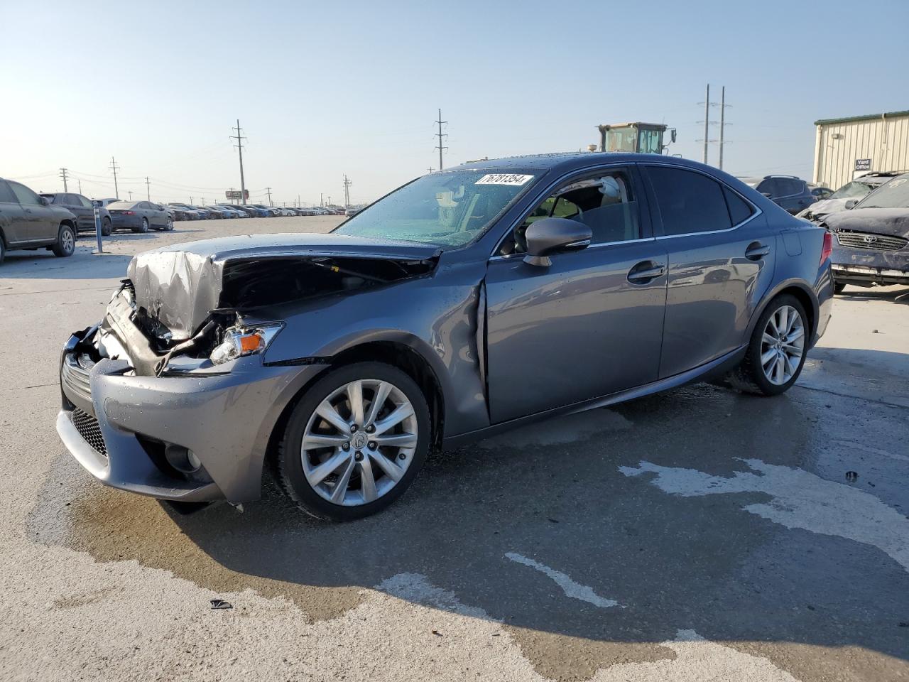Lexus IS