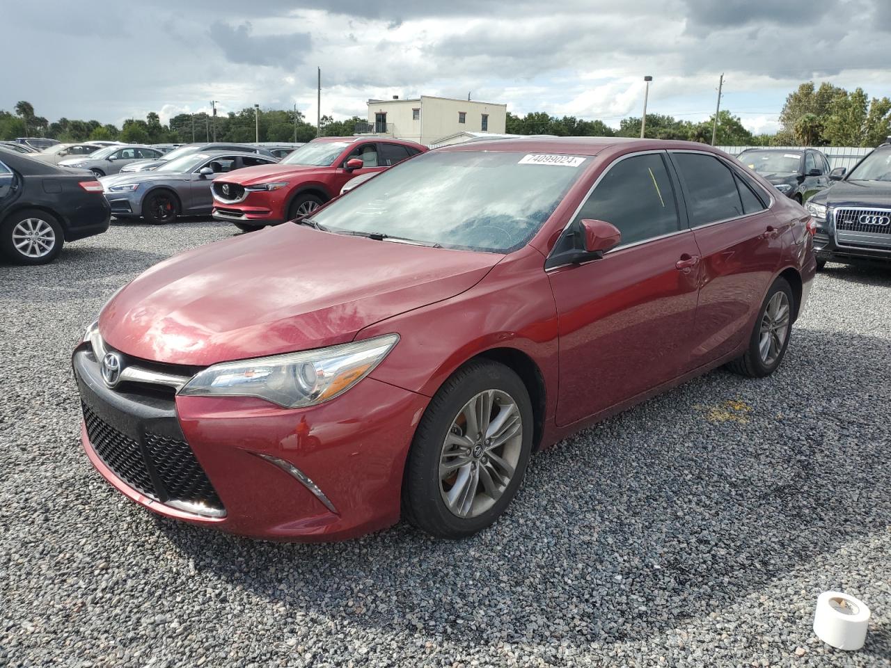 4T1BF1FK6HU802901 2017 TOYOTA CAMRY - Image 1