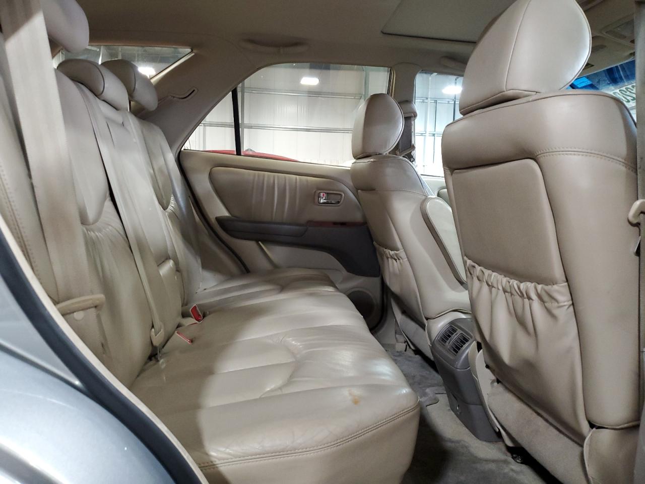 2002 Lexus RX - Image 11