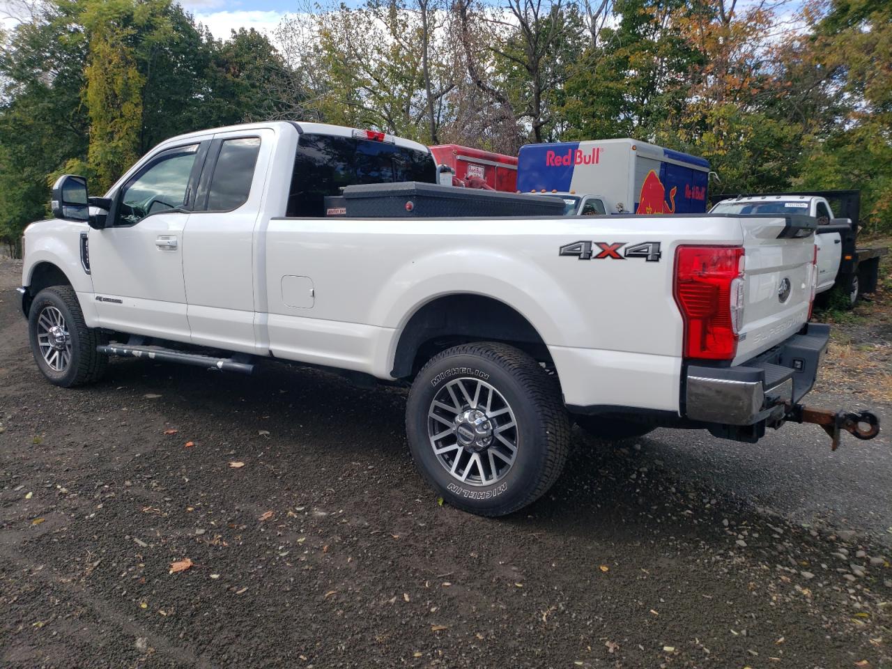 2019 Ford F350 - Image 2