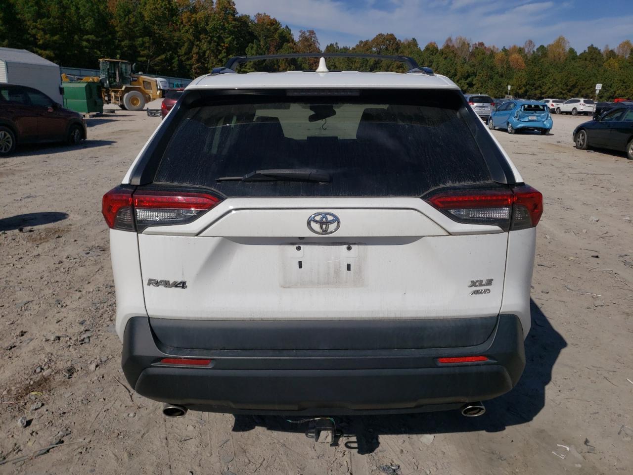2019 Toyota RAV 4 - Image 6