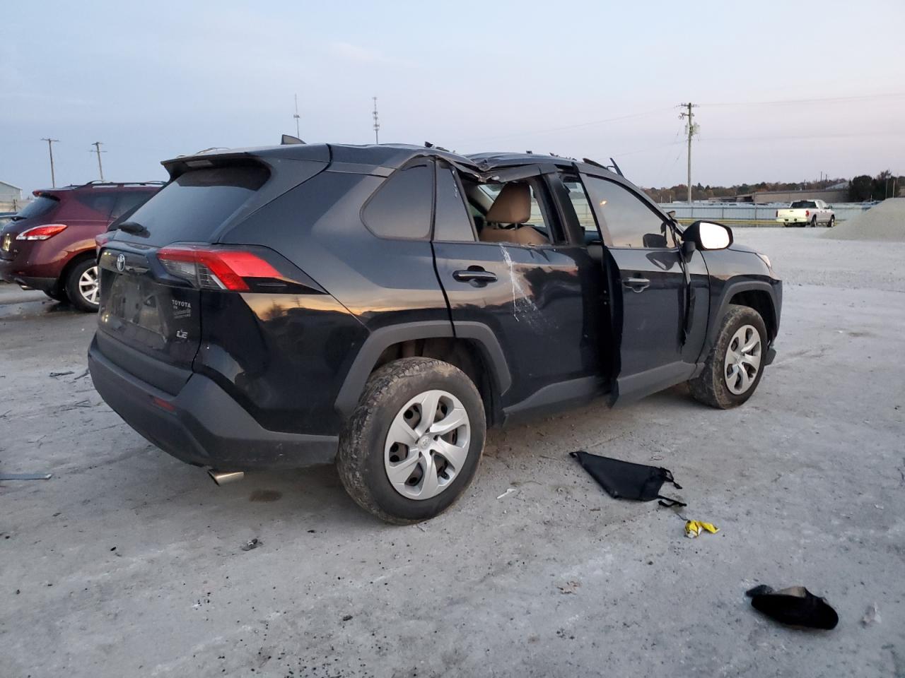 2019 Toyota RAV 4 - Image 3